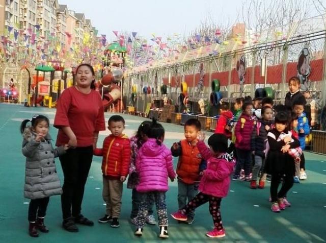 接孩子放学时，早接和晚接，对孩子来说，会有这3个“不同”！