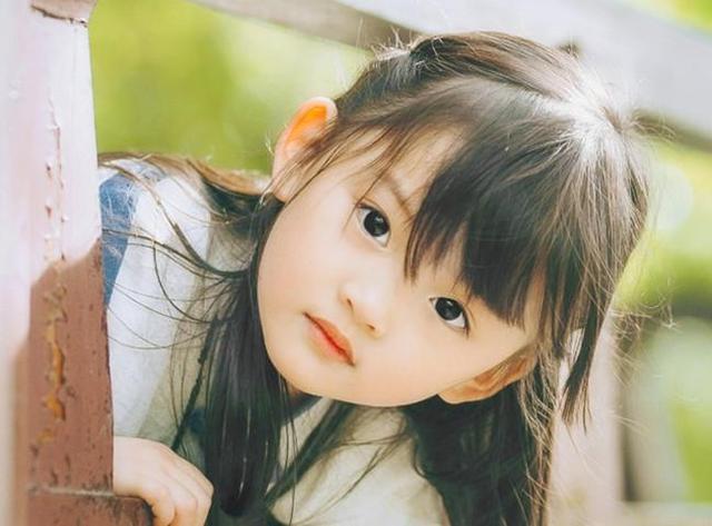 圣诞元旦来临，孩子喜欢节日气氛愈加浓烈，你想好怎么陪孩子吗？