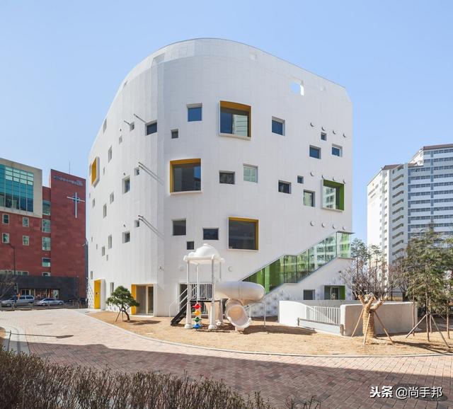 花朵社区幼儿园设计