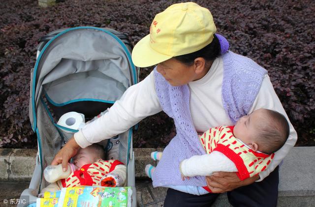 孩子跟谁睡决定他一生的性格，别再不当回事了！