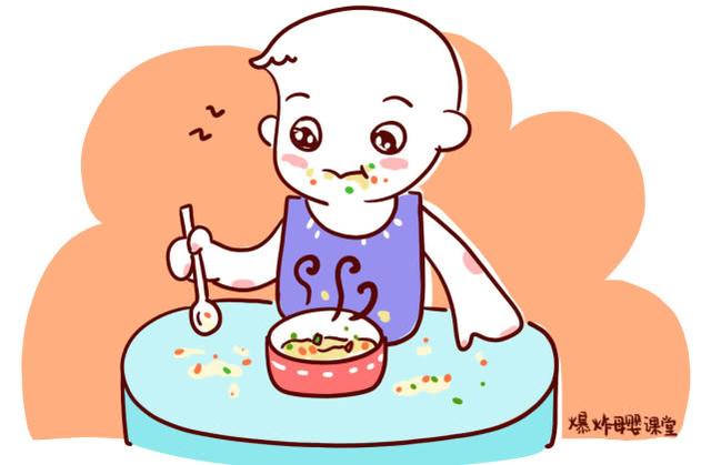 别只担心宝宝会不会饿着，出现这几个迹象，说明要变成小胖子了