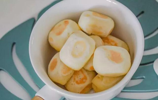 香甜爆浆的网红糕点，不打发、不发酵，用平底锅也能做！