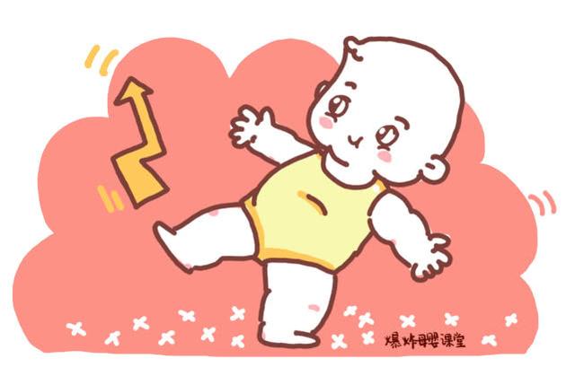 别只担心宝宝会不会饿着，出现这几个迹象，说明要变成小胖子了