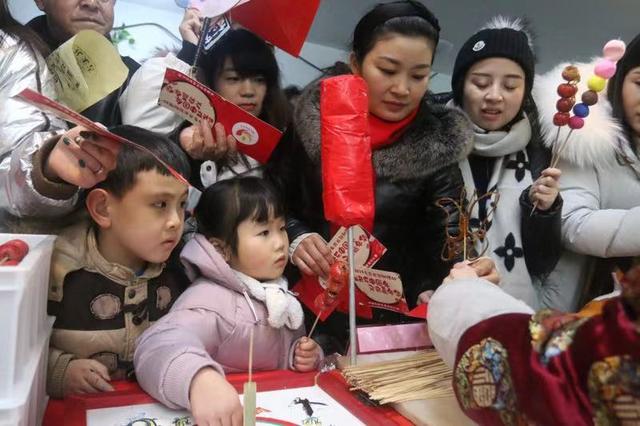 在传统文化体验中迎接新年