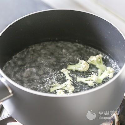 辅食日志｜菜花南瓜浓汤（9M+）