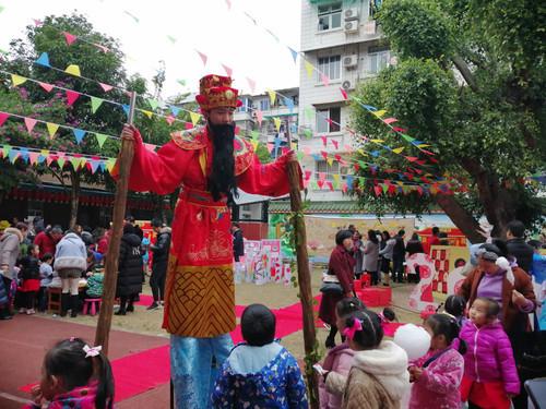 广西教育厅幼儿园：传统文化中迎新年