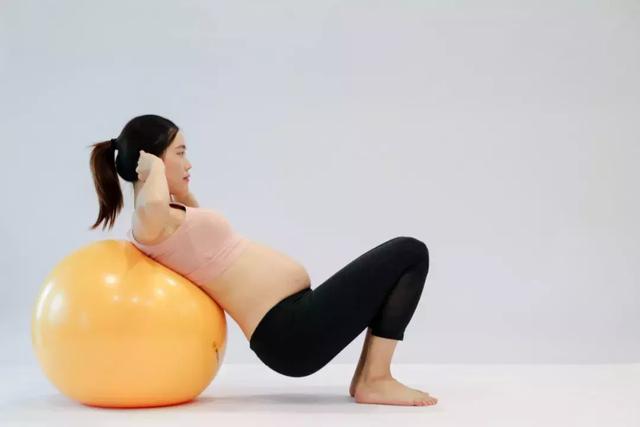 孕期多做这项运动对宝宝有好处，妈妈们别只知道散步了