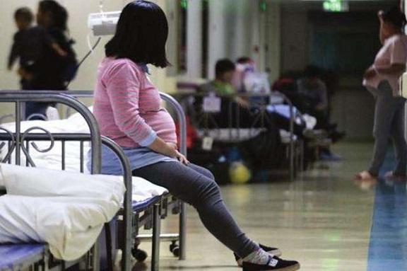 高龄孕妈怀胞十月有多艰辛？九张图带你感受，怀孕是会呼吸的痛！