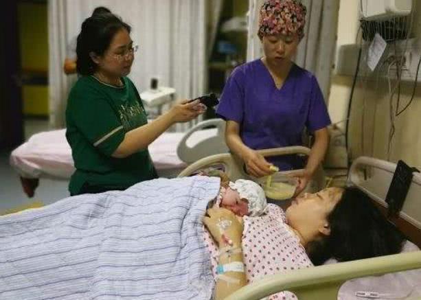 女人产后第一天，这3件“要紧事”要做好，对“产后恢复”好！