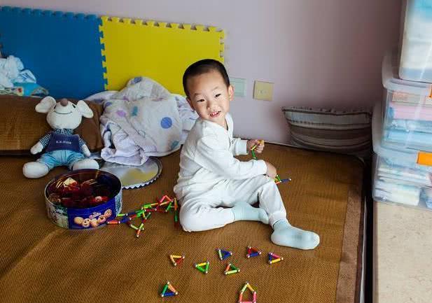 孩子问你“家里有钱吗”，你是怎么回答的？或许这3个回答更好！