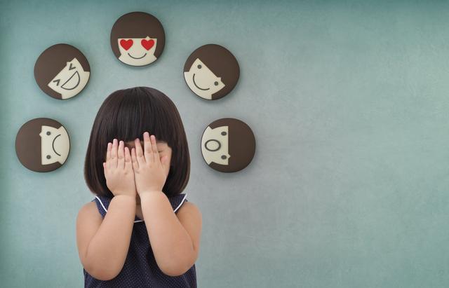 孩子湿疹乱用药，疹子变多了！儿科医师教我2招推手法，湿疹全消