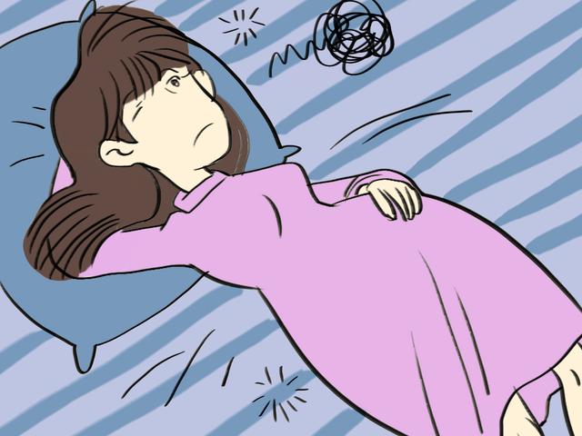孕妈坚持左侧卧睡，造成胎宝缺氧，医生“这2种孕妈不宜左侧卧”