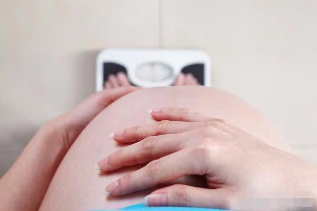 生完孩子后，宝妈的体重会掉多少斤？看完后你就知道了！
