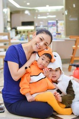 孩子一言不合，就大哭大闹？学学辣妈胡可，只说三个字，轻松搞定