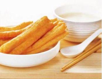 想让孩子智商胜人一筹，这四种食物不要给他吃，影响智力发育