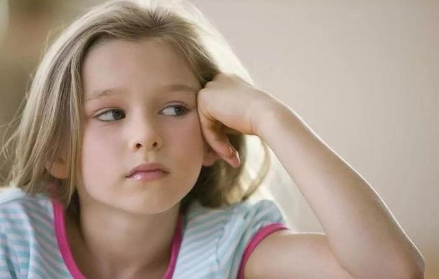 3条夸赞宝宝的好方法，像这样正确有效的夸奖孩子，你试过吗？