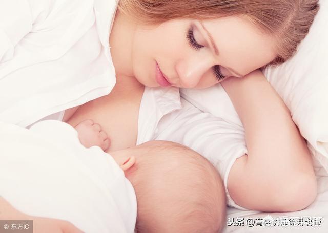 宝宝吃完母乳立马拉屎是怎么回事？