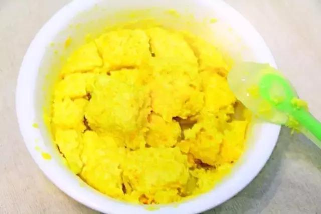 宝宝版南瓜鸡蛋糕｜丝丝清甜沁入宝宝心扉，打开辅食大门 6M+