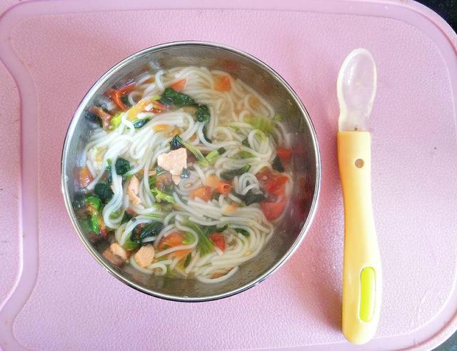 辅食常常给宝宝这样吃，不仅越吃越聪明，还能长高个！