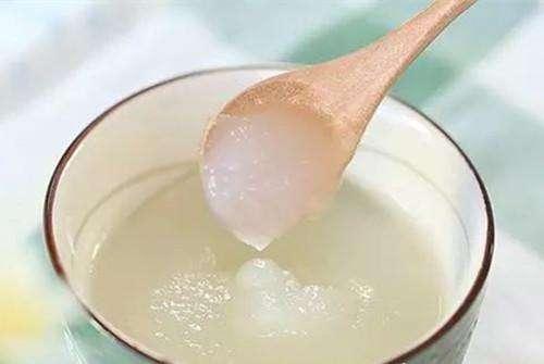 宝宝四个月每天最多可以喂多少米粉？快来听育婴师为你答疑解惑