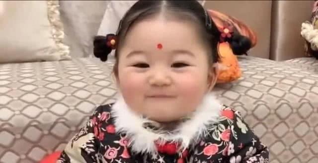 妈妈一定不要把孩子交姥姥看，等你再见到时怕你自己都不认识