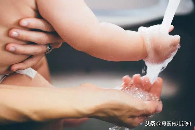 粥里放了这个，8个月大的宝宝险丧命，7大儿童饮食黑名单要注意