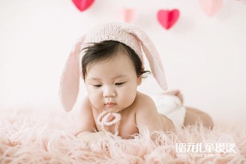 宝宝抵抗力差的表现是什么？吃什么可以提高呢？