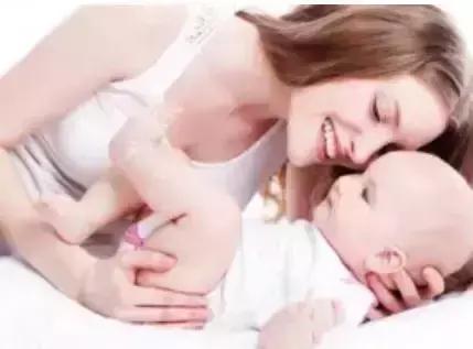 宝宝睡觉时，父母别做这些事！