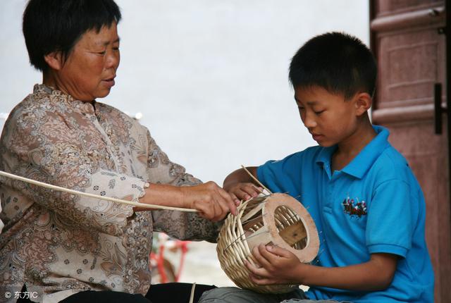 自卑的孩子，都是父母造成的！