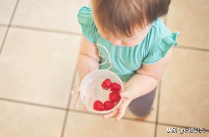 孩子总咳嗽，你让他忌口了吗？这些食物看上去营养，却不能吃