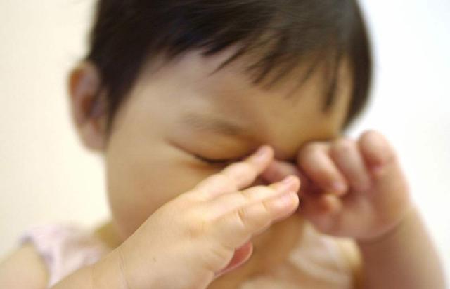 孩子胆小又爱哭？宝妈先反省一下，自己是不是有这三个坏习惯