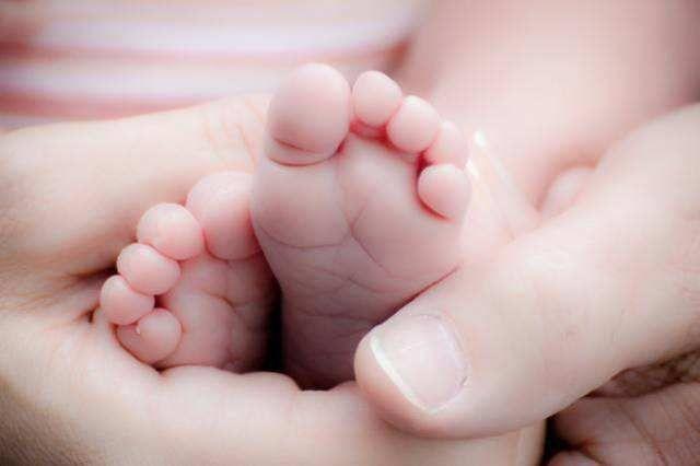 婴幼儿7~12个月，孩子成长发育这几个关键指标，你家宝宝达标了吗