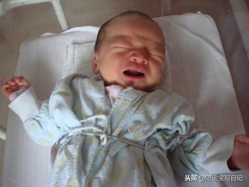 ＂哭了不抱，不哭才抱＂的哭声免疫法真的有用吗？新手妈妈看过来