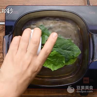 三文鱼菠菜疙瘩面