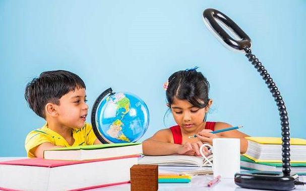 美国哈佛科学家研究：孩子只有3次大脑发育高峰，错过悔一生