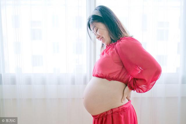 怀孕期间，孕妈的肚子形状大小有什么说道吗？能看出胎儿的性别吗