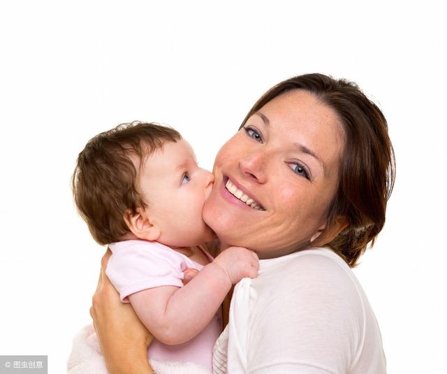 哺乳时宝宝咬痛妈妈，这些妈妈的做法很赞，母乳妈妈早知道早好