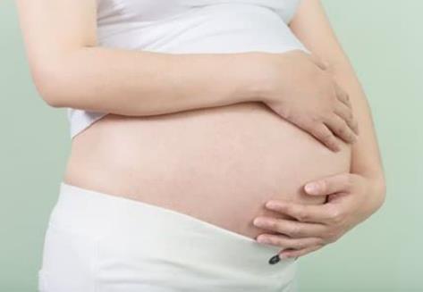 3种取暖方式对孕妈和胎儿不利，冬天再冷，孕妈最好也不要这样做