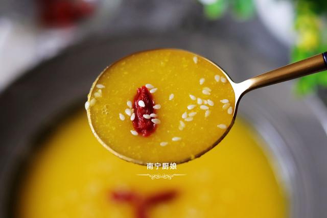 冬天早餐就给孩子吃这碗糊，营养又美味，10分钟就能轻松搞定