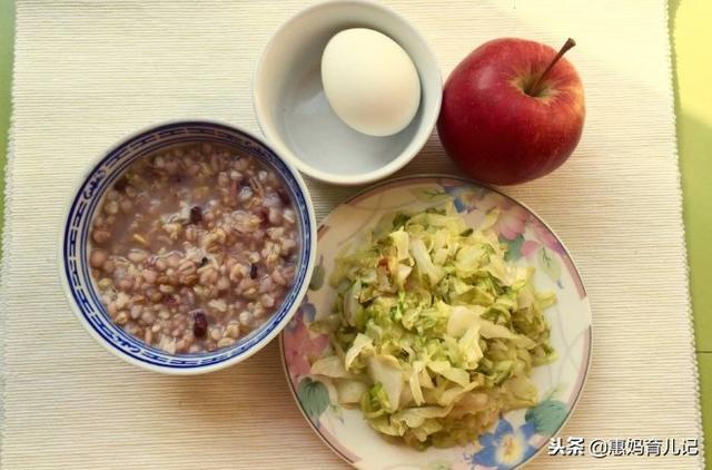 3岁后的宝宝，一日三餐怎么吃比较好？宝妈要注意这3个方面