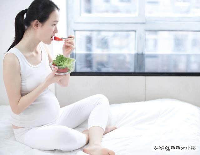 胎儿出生就有胎记?和孕妇的这2种行为有关,有的快改