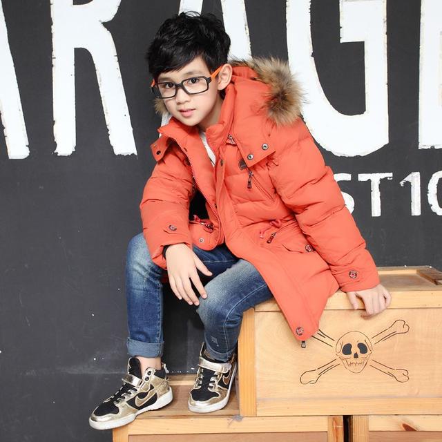 为什么小孩坐车不能穿羽绒服，了解危害后，妈妈们都吓得后背发凉