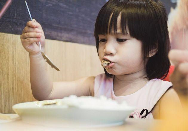 经常吃这几种食物，对孩子有害无益，以后注意点不要再买了！
