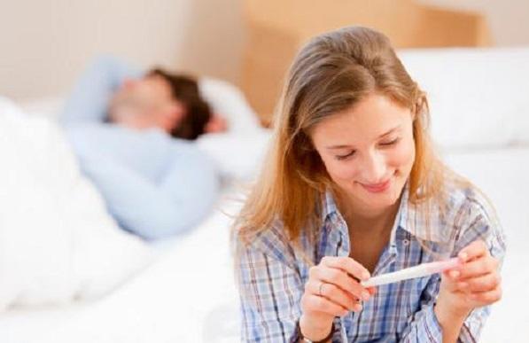同房后倒立能助孕？更靠谱方法来了：夫妻这样做，也许一晚就当妈