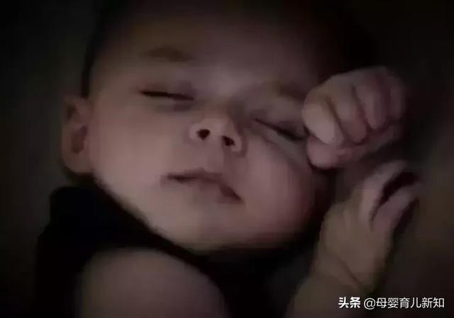 宝宝喜欢趴着睡需要阻止吗？原来趴着睡还有这4大好处