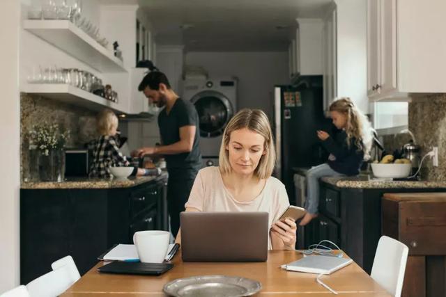 靠晒娃成网红，当自己孩子要保护自己隐私时，这个妈却拒绝了……