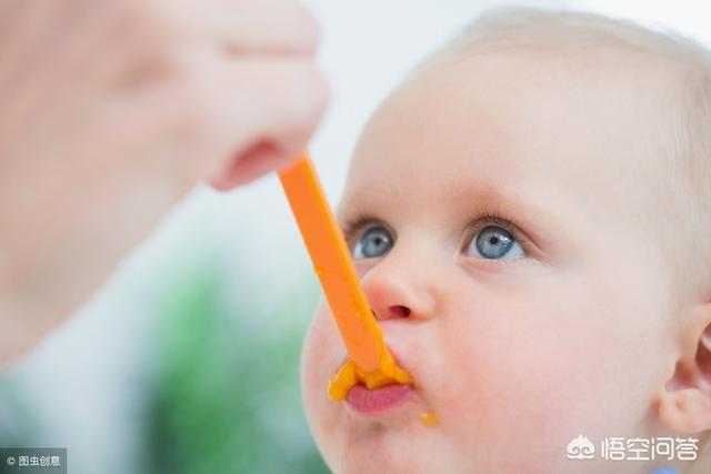 宝宝快5个月了，什么时候开始喂辅食合适？吃什么辅食好？