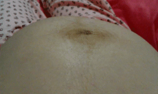 胎动一跳一跳的，是宝宝的手动还是脚动呢？
