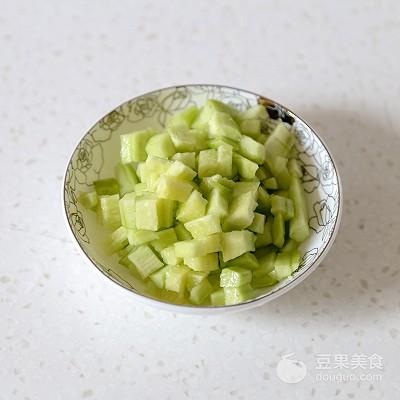 辅食日志｜黄瓜泥（6M+）