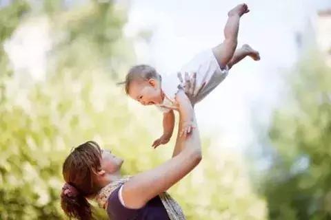 0~2岁婴儿最需要什么样的照顾？这个实验告诉你真相！